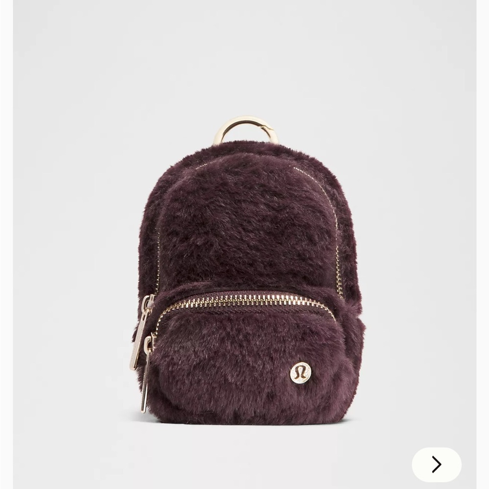 Brand New with Tags Lululemon Everywhere Nano Backpack
Plush Fleece